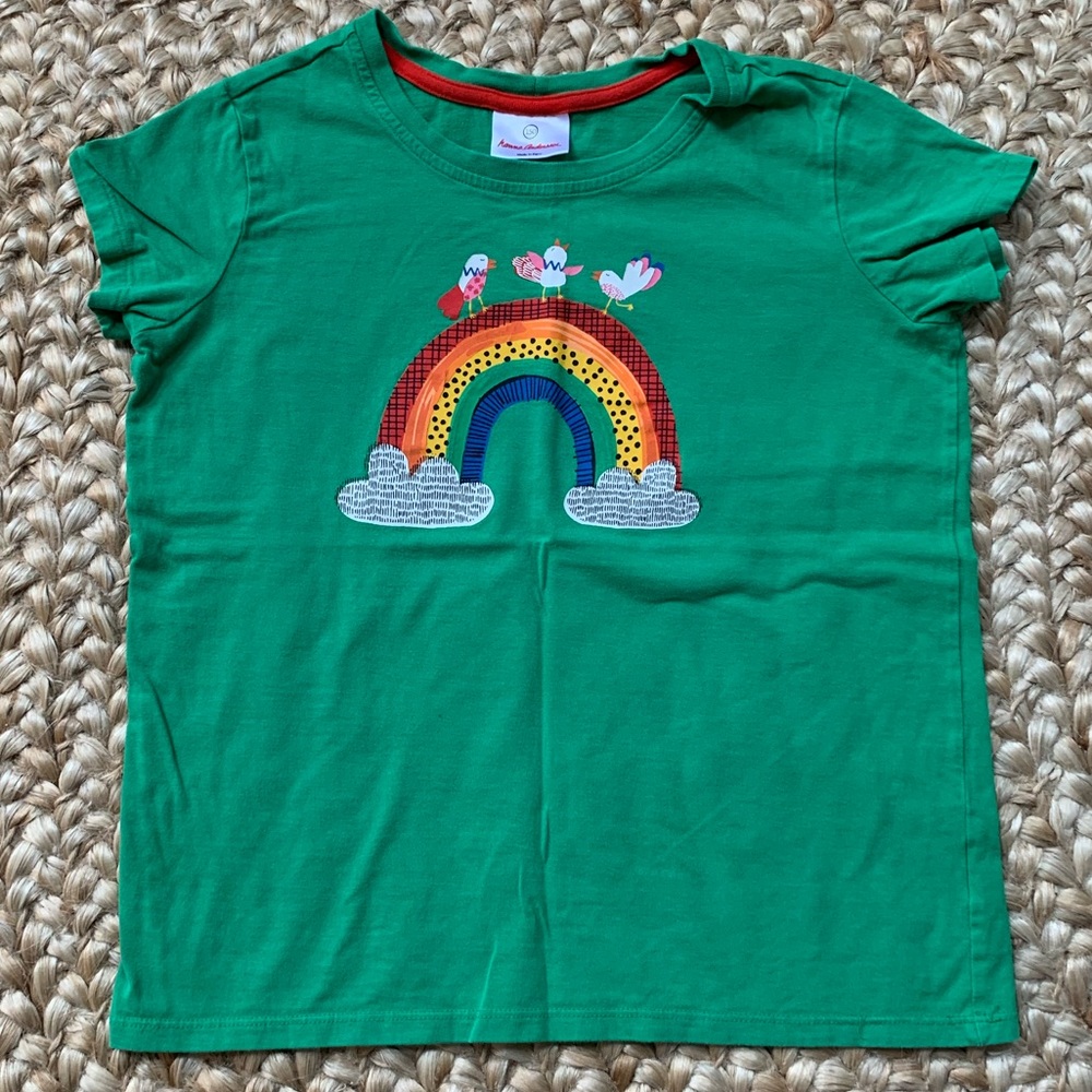 Hanna Andersson rainbow tee size 150